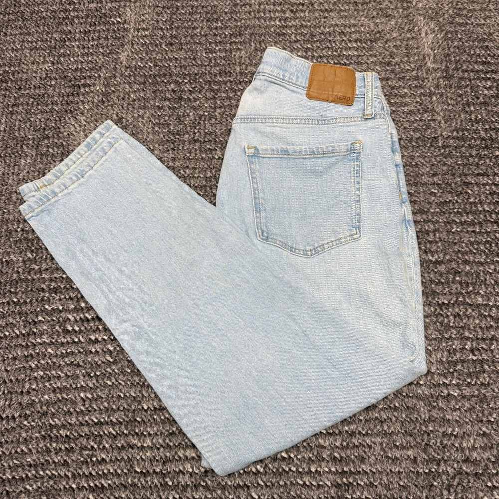 Aeropostale Womens Mom Jean Size 10 Regular Light Wash‎ Button Fly Denim